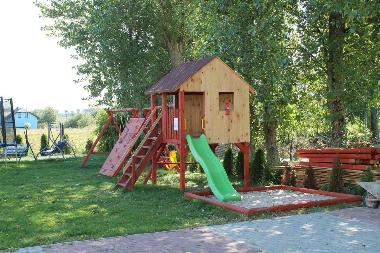 Pensjonat Nad Stawem Sarbinowo Ngoại thất bức ảnh